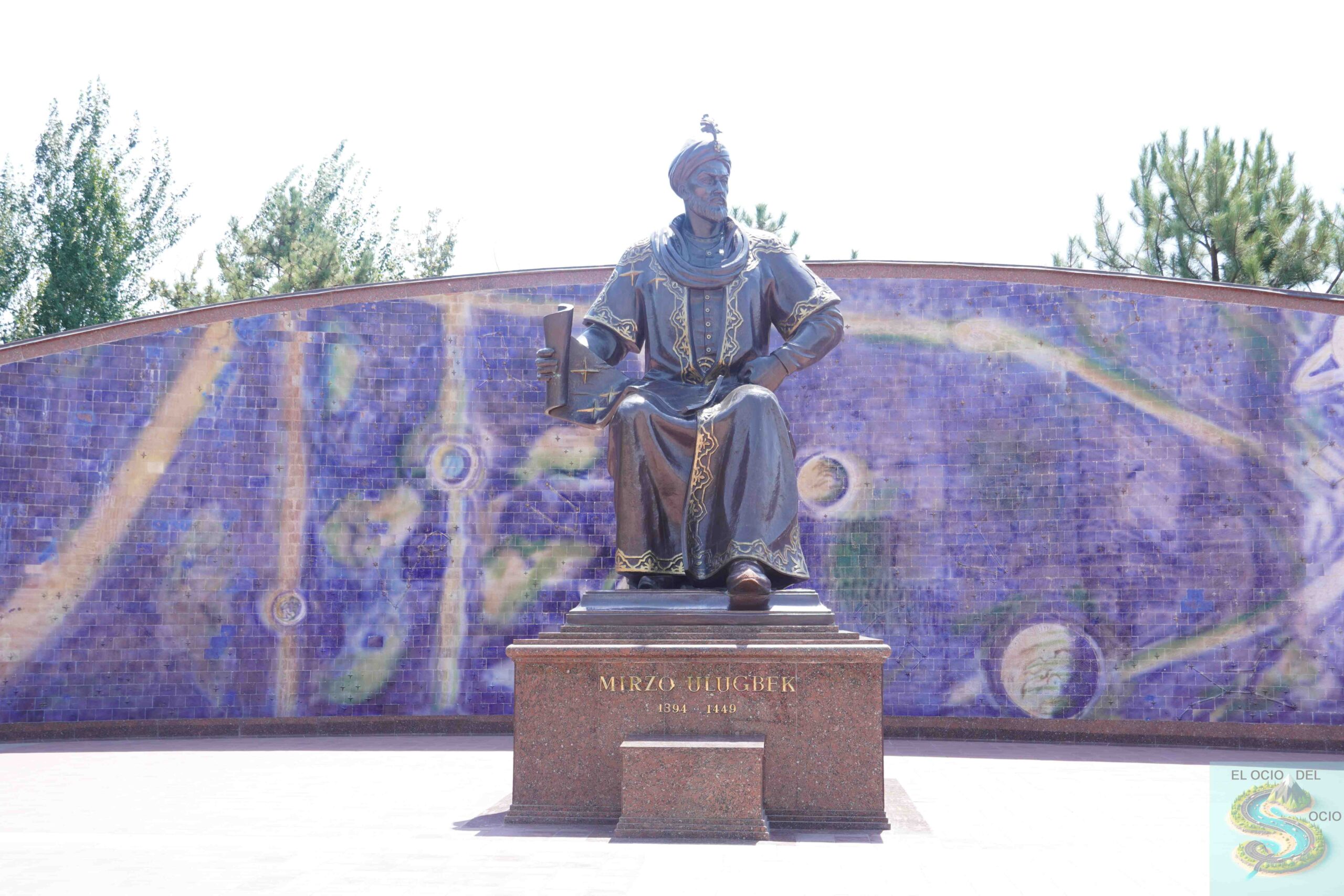 Estatua de Ulugbek, Samarcanda, Uzbekistán