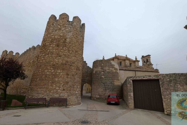 Descubre Urueña la Villa del Libro: La joya medieval de Castilla y León que enamora a los amantes de los libros Muralla de Urueña, España