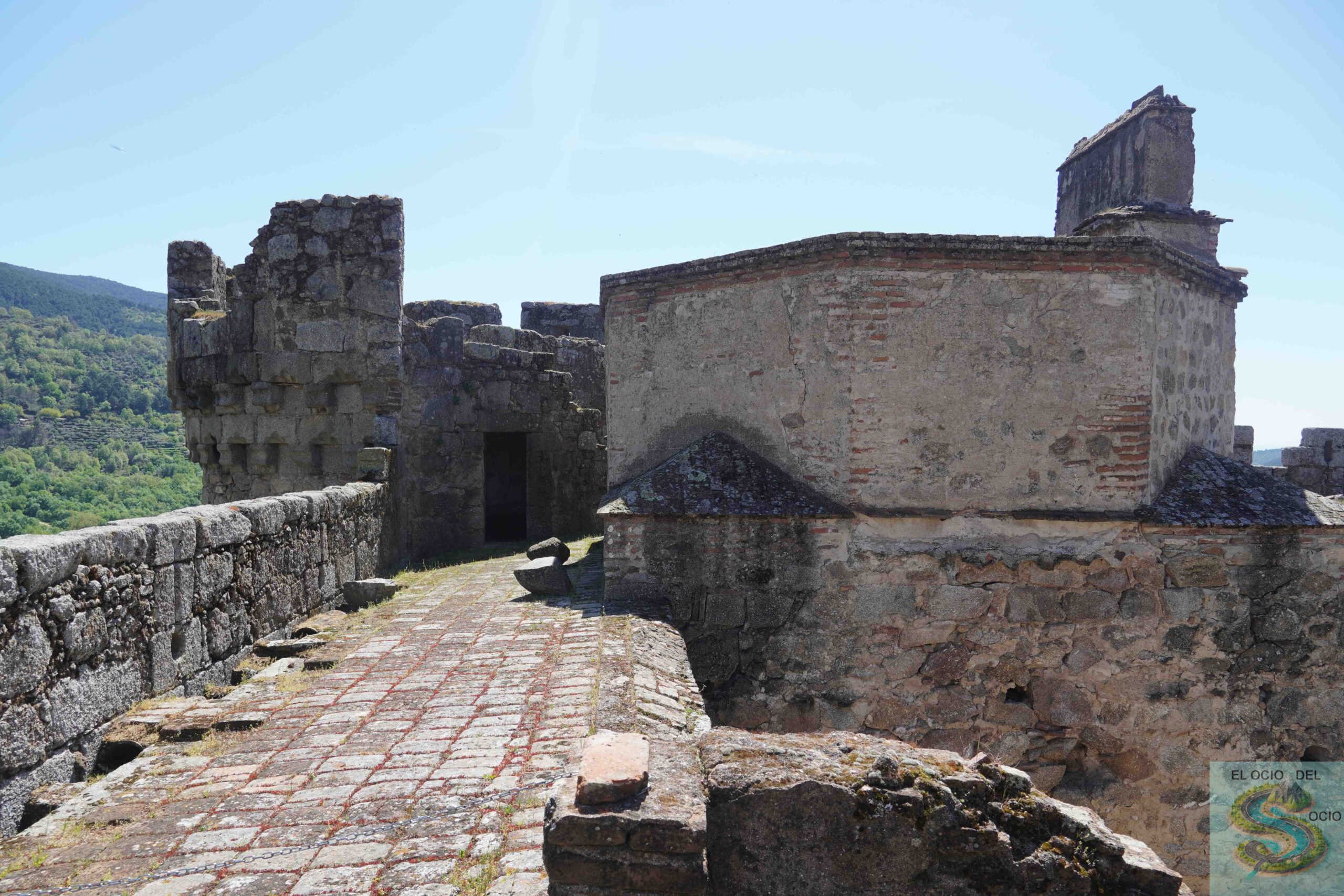 Parte superior Castillo Mombeltrán (Ávila)