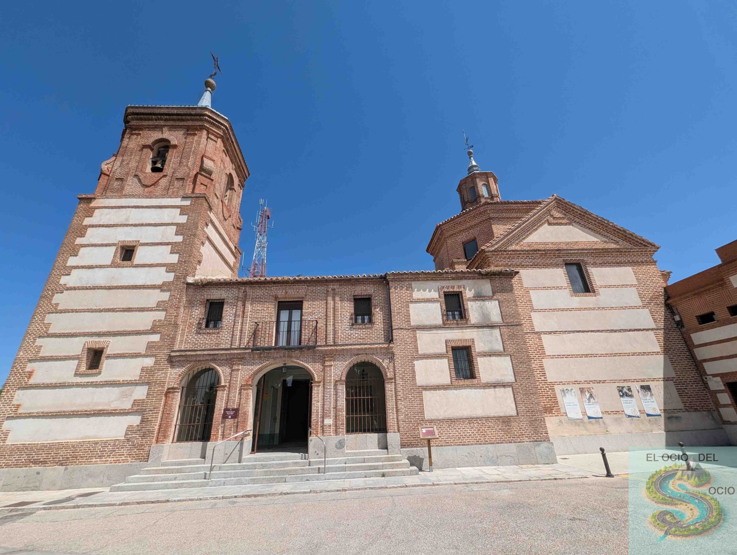 ermita construida con ladrillo