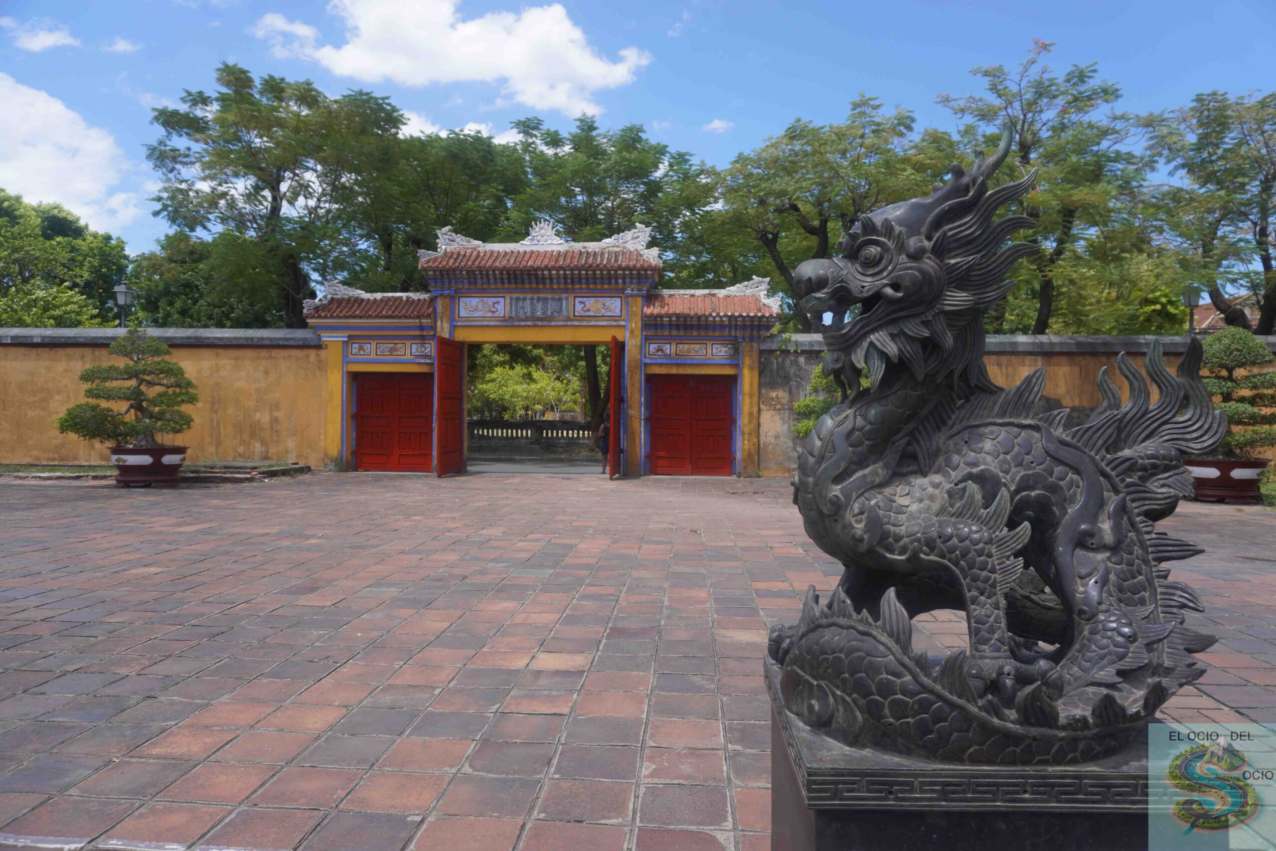 estatua dragon ciudadela hue hue