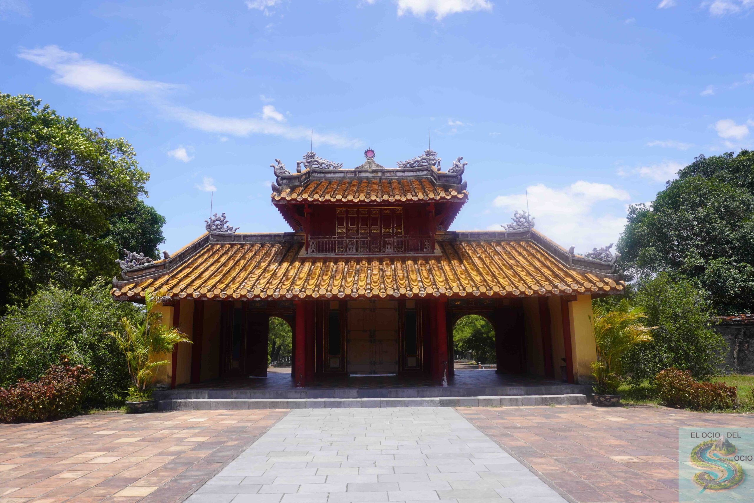 puerta imperial hue hue