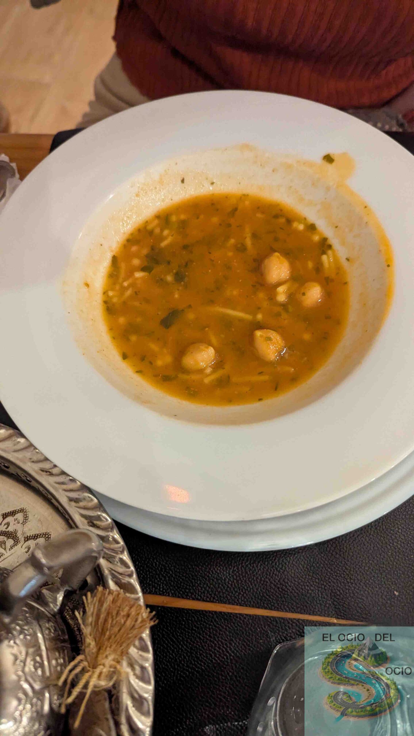 sopa de garbanzos comida