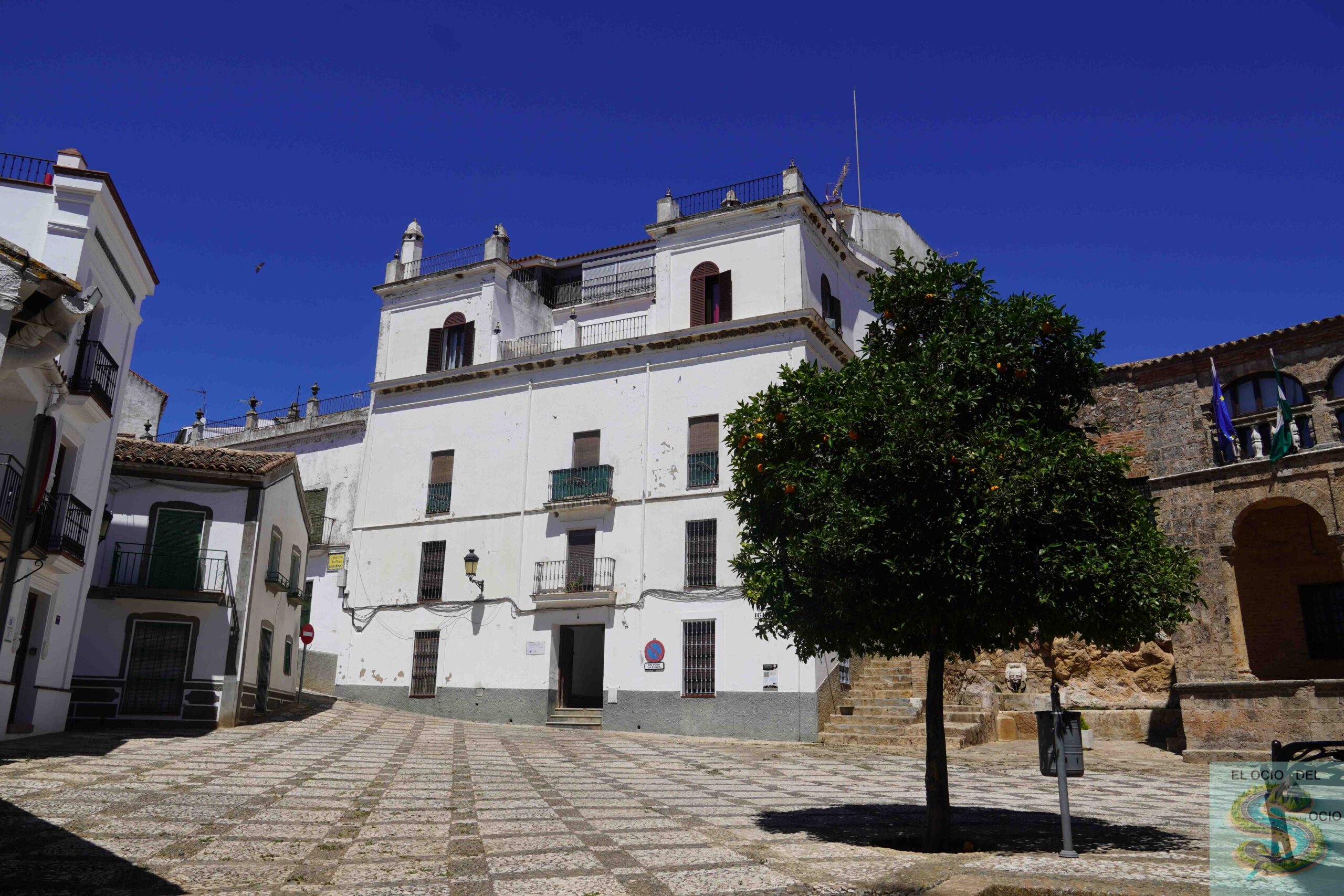 plaza del ayuntamiento zufre